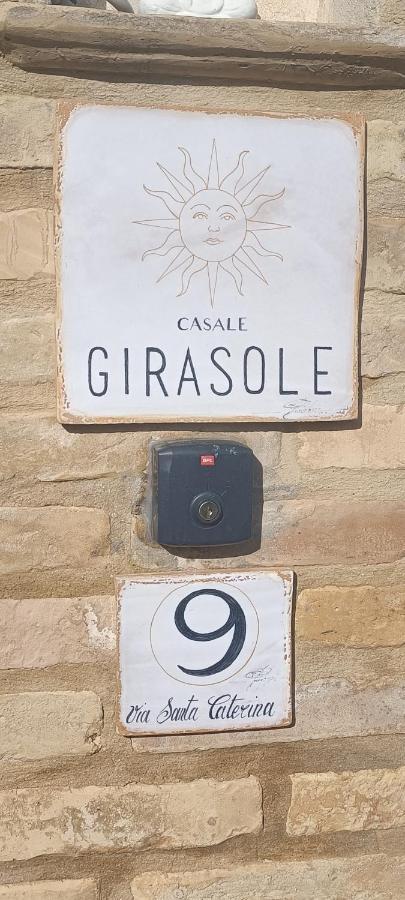 Hotel Casale Il Girasole Barbara Exterior foto